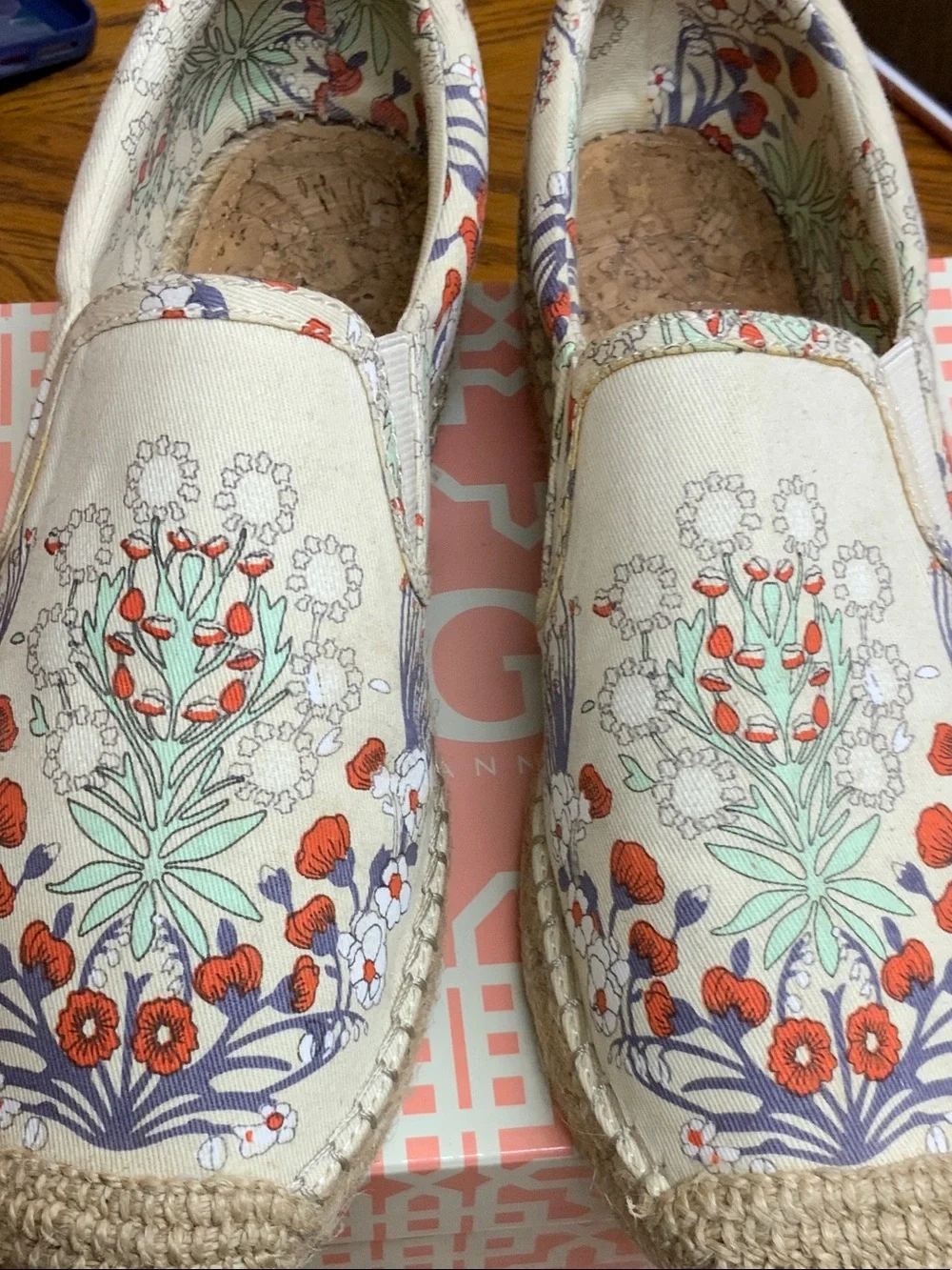 Gianni Bini floral Canvas Slip-On Espadrilles in Cream, Mint & Coral